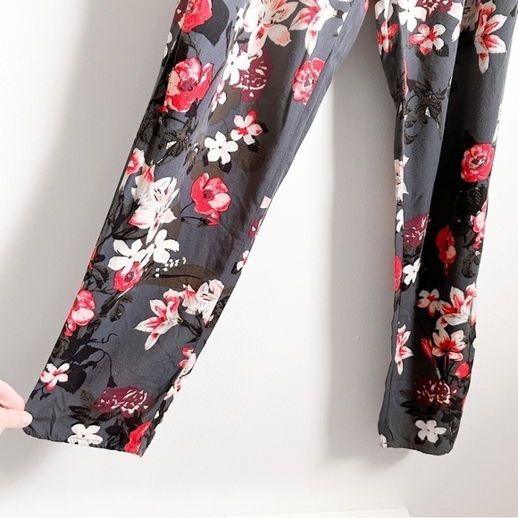 Abercrombie & Fitch Gray Floral Back Cutout Jumpsuit sz Small - Picture 7 of 13